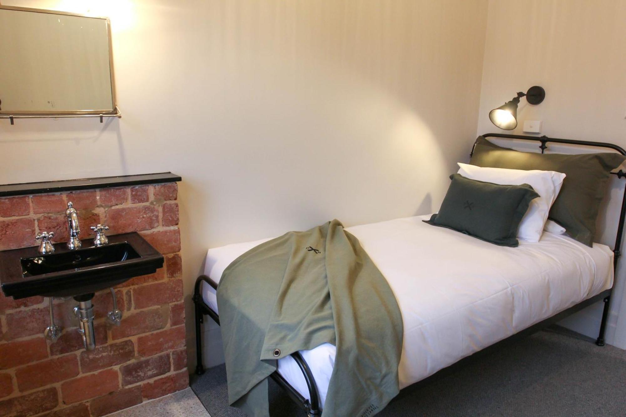 Alpine Hotel, Eat Drink Sleep Warburton Εξωτερικό φωτογραφία