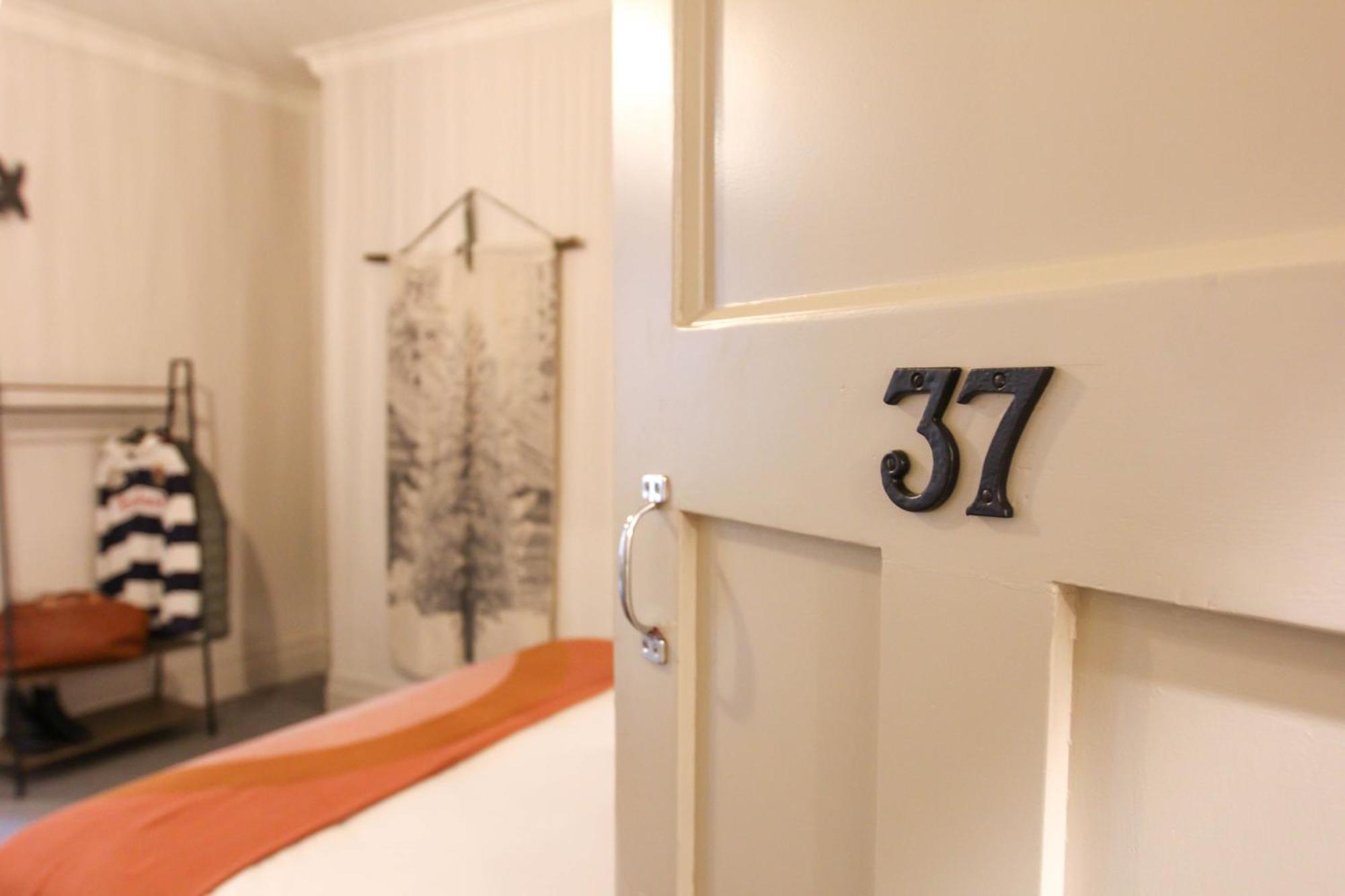Alpine Hotel, Eat Drink Sleep Warburton Εξωτερικό φωτογραφία